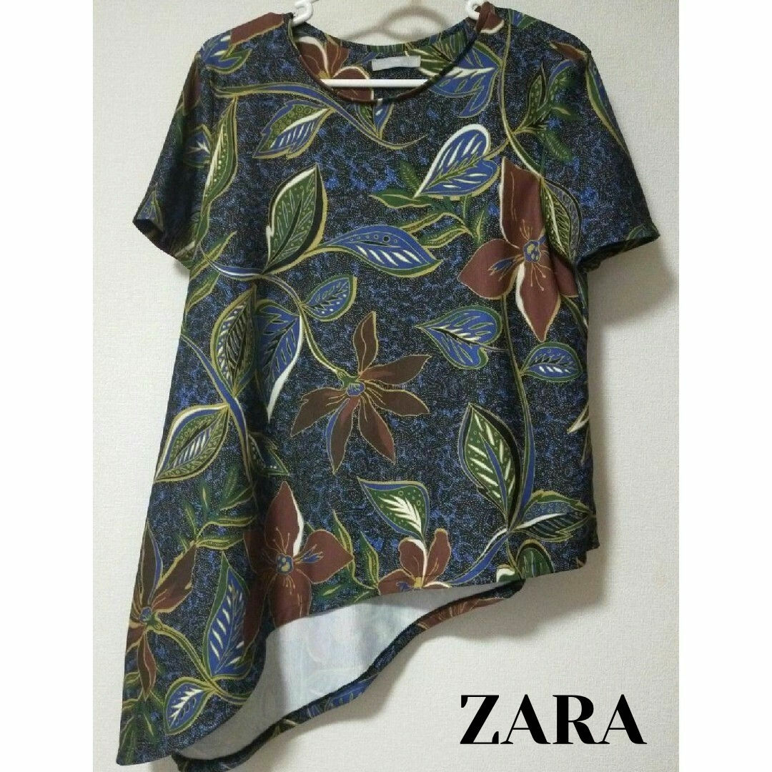 ZARA(ザラ)の『ZARA』collection　ティシャツ　M レディースのトップス(Tシャツ(半袖/袖なし))の商品写真