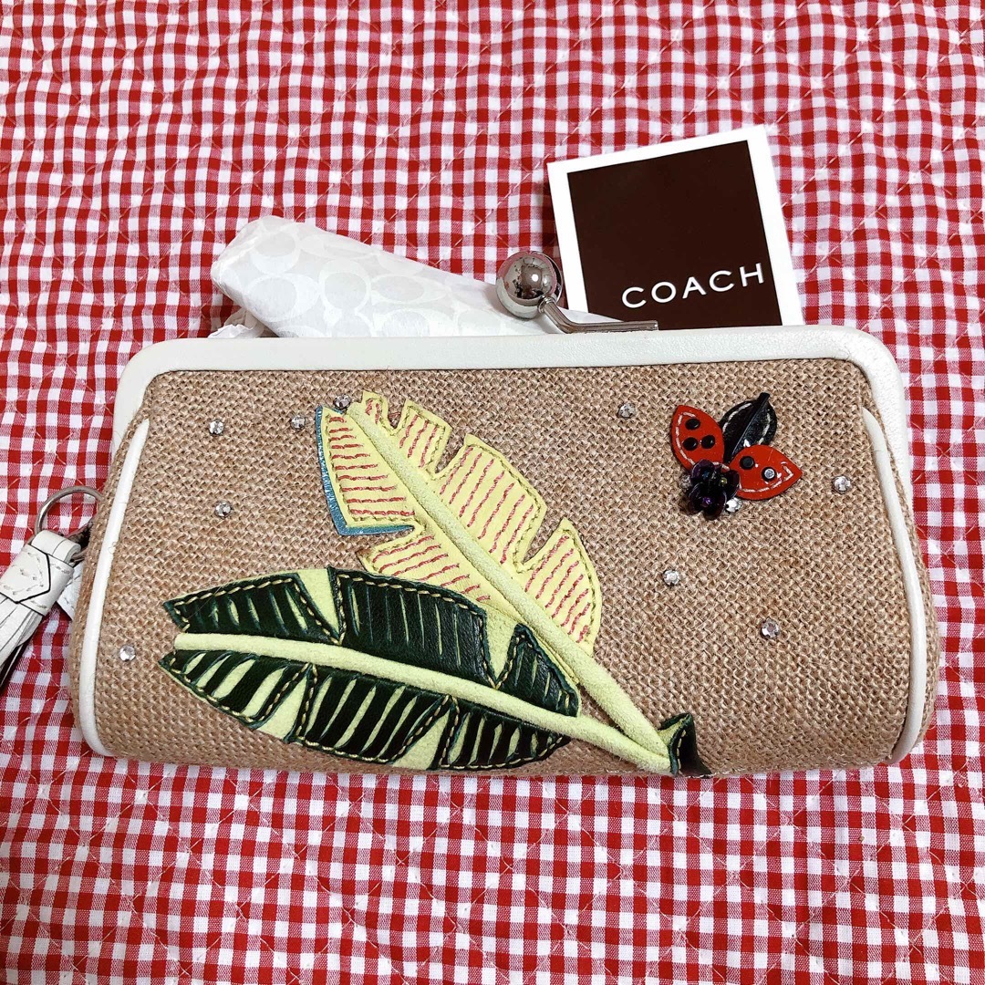 新品未使用 COACH コーチ コスメポーチ　小物入れ　てんとう虫　財布