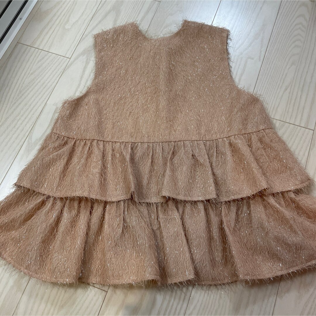 fiolily】新品未使用 キラキラ トップスの通販 by あんな♡'s shop|ラクマ