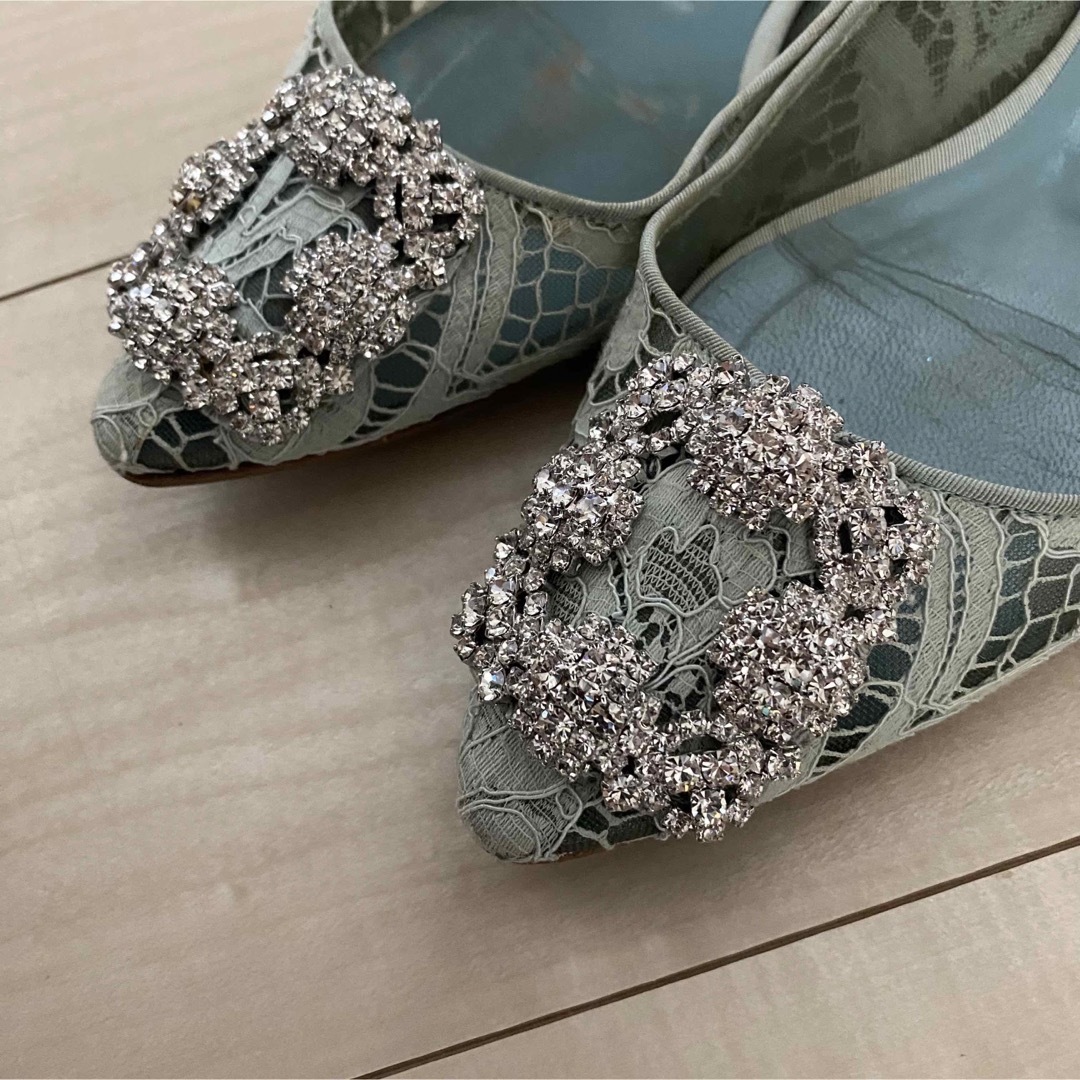 MANOLO BLAHNIK(マノロブラニク)のマノロブラニク　フラット　レース素材　ハンギシ レディースの靴/シューズ(バレエシューズ)の商品写真