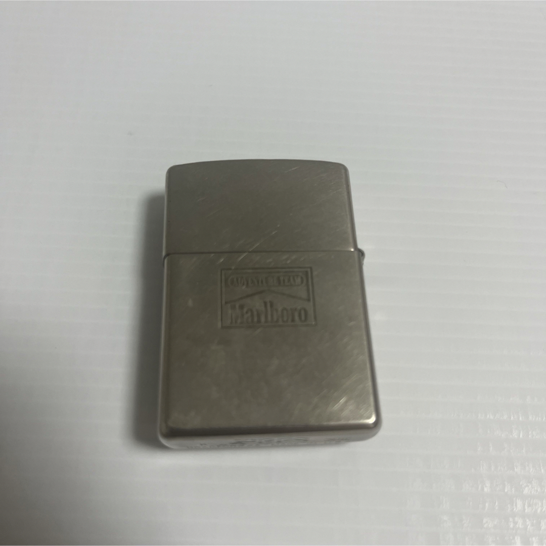 ジッポ ZIPPO マルボロ アドベンチャーチーム 1997年製 オイルライター メンズのファッション小物(タバコグッズ)の商品写真