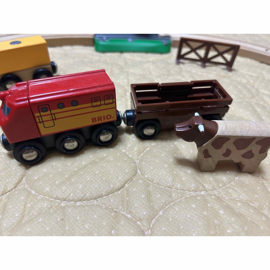 BRIO(ブリオ)のBRIO 木製レール　ファームレールセット エンタメ/ホビーのおもちゃ/ぬいぐるみ(鉄道模型)の商品写真
