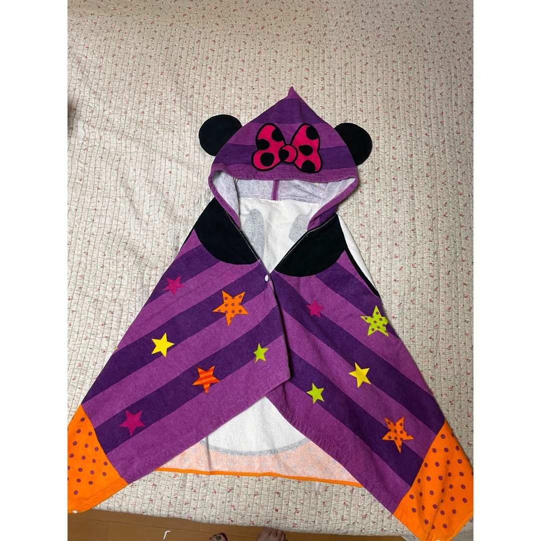 Disney(ディズニー)のディズニーハロウィン✳︎タオルポンチョ✳︎美品 エンタメ/ホビーのコスプレ(衣装)の商品写真