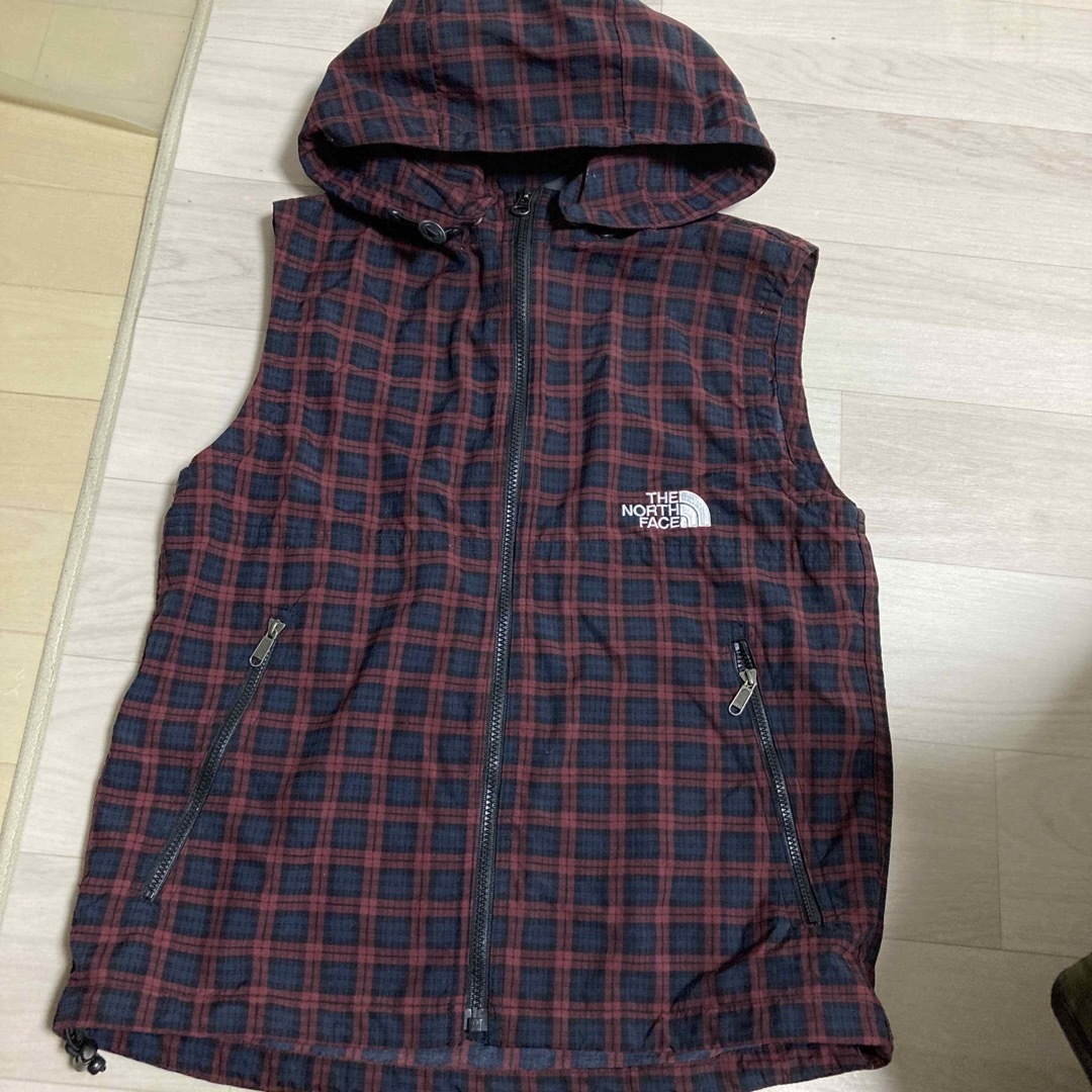 THE NORTH FACE(ザノースフェイス)のthe north face 140 キッズ/ベビー/マタニティのキッズ服女の子用(90cm~)(ジャケット/上着)の商品写真