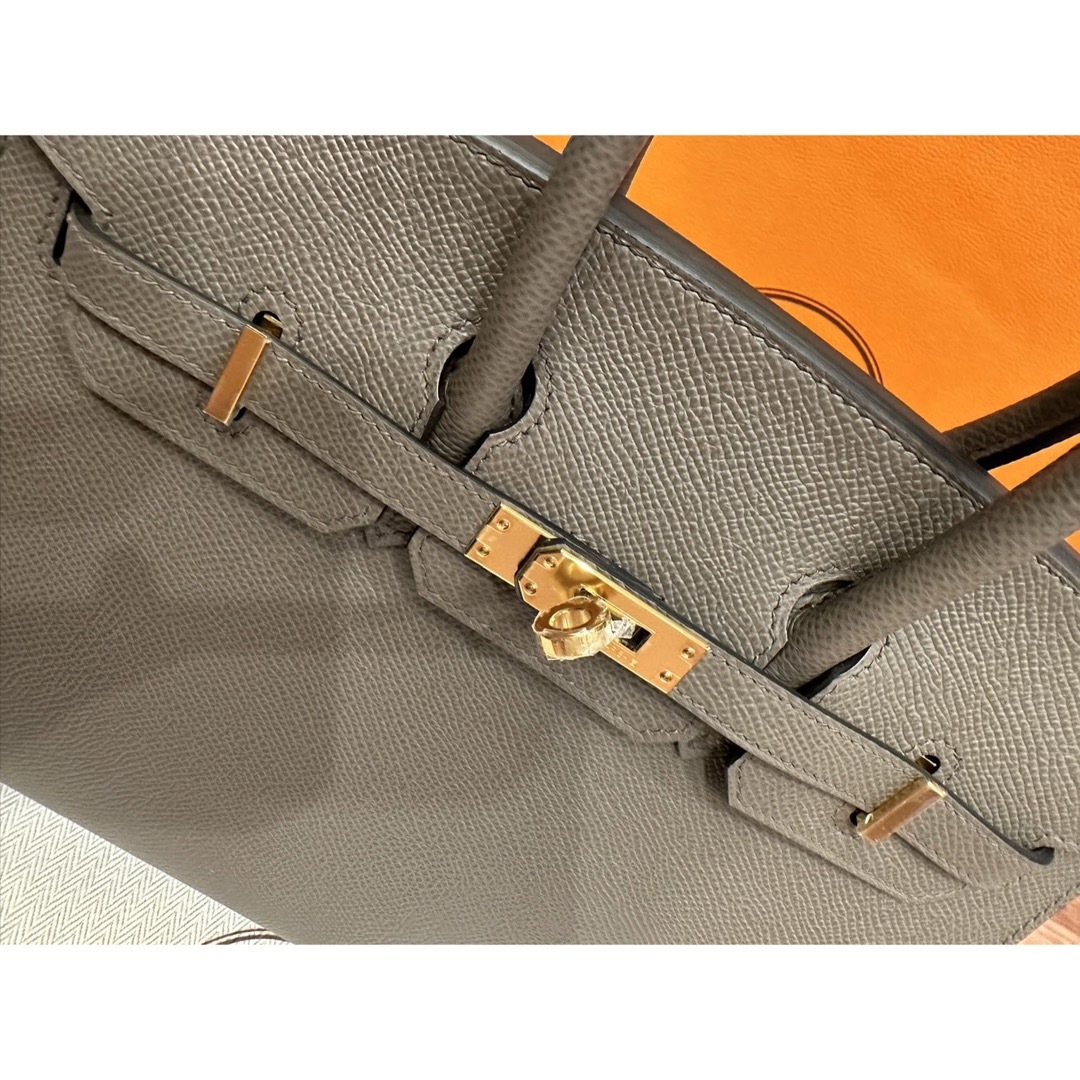 Hermes(エルメス)の新品 B刻HERMESエルメス バーキン25 グリーエタンエプソン ゴールド金具 レディースのバッグ(ハンドバッグ)の商品写真