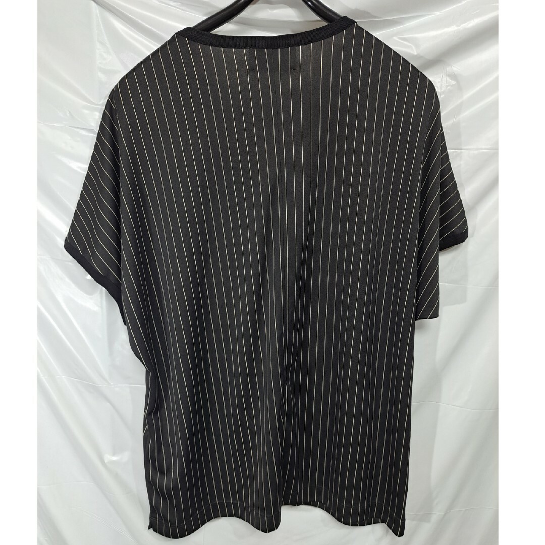STUDIOUS(ステュディオス)の未使用　STUDIOUS　ストライプ　ショートスリーブ　ドルマンスリーブ　黒 メンズのトップス(Tシャツ/カットソー(半袖/袖なし))の商品写真