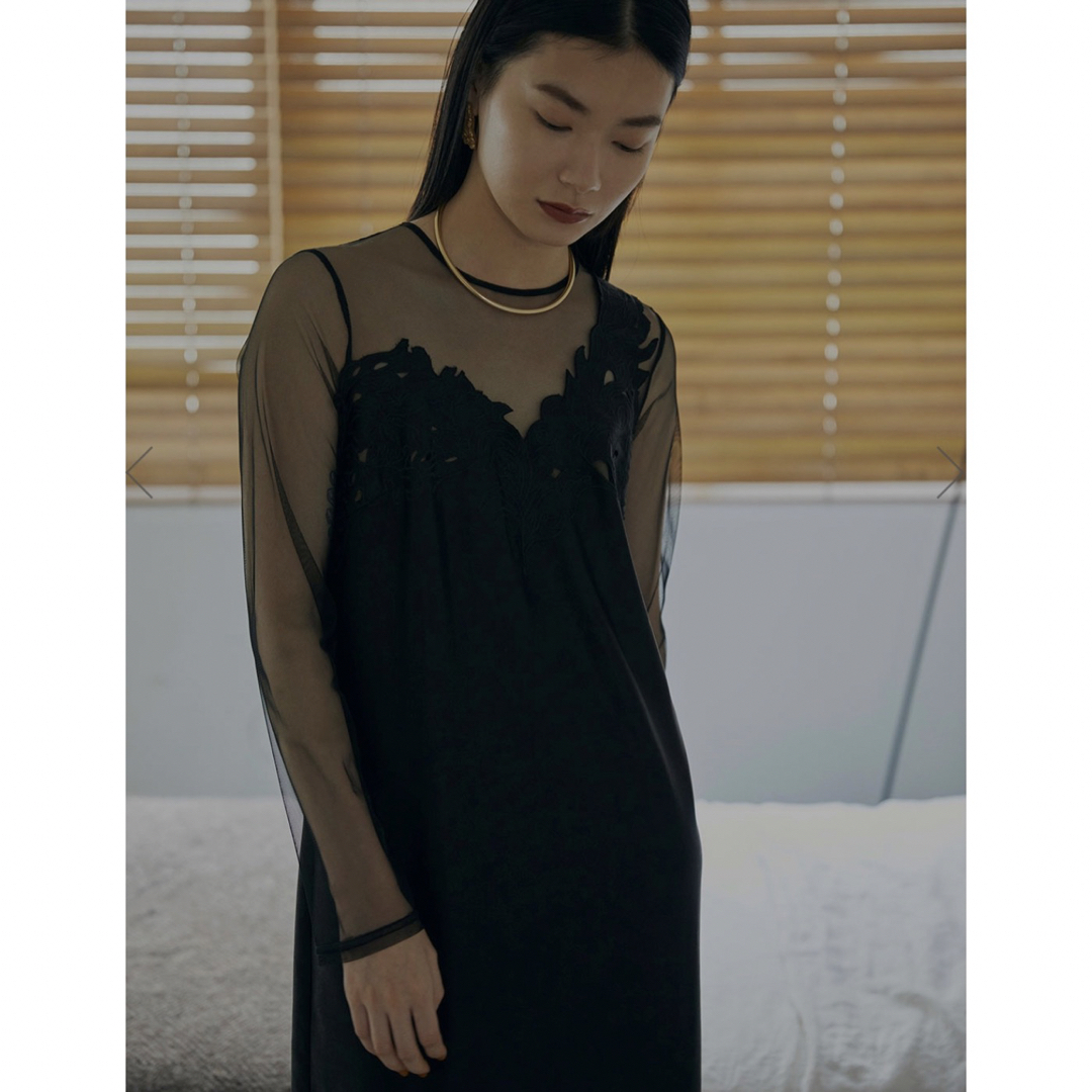 UND RENEE CUTWORK DRESS アメリ　ワンピースワンピース