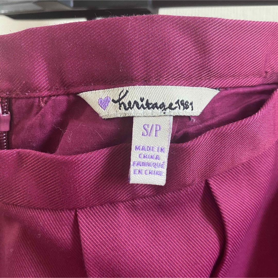 FOREVER 21(フォーエバートゥエンティーワン)のワインピンクのスカート レディースのスカート(ミニスカート)の商品写真