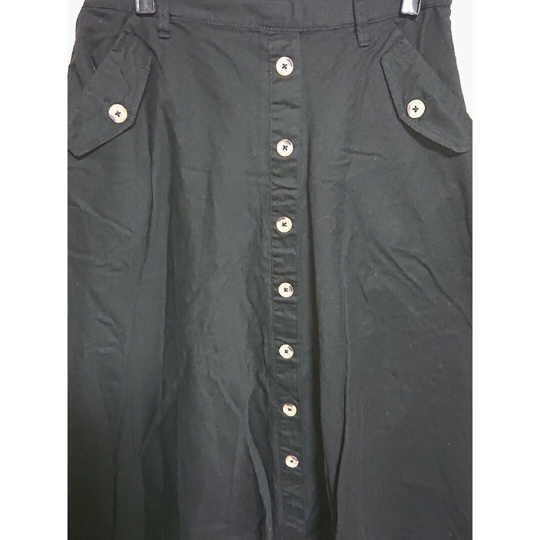 ボタン付き ロングスカート レディースのスカート(ロングスカート)の商品写真
