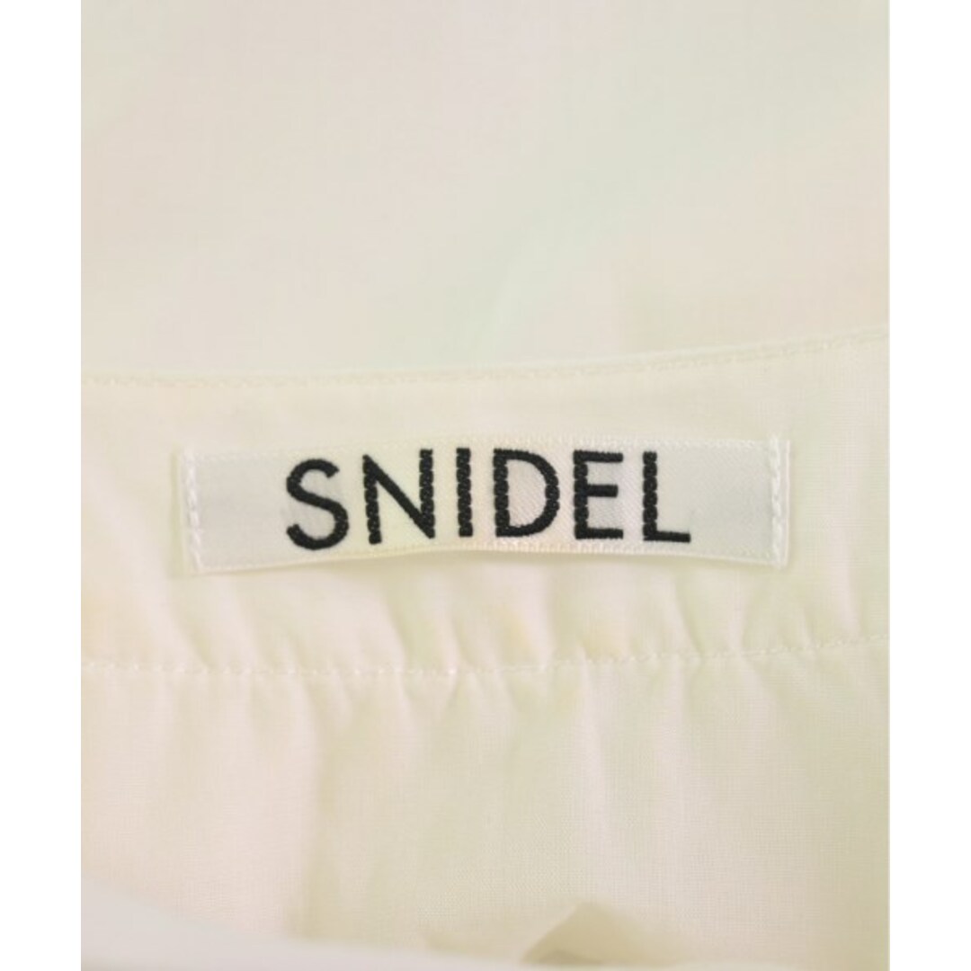 SNIDEL(スナイデル)のSNIDEL スナイデル ブラウス ONE 白 【古着】【中古】 レディースのトップス(シャツ/ブラウス(長袖/七分))の商品写真