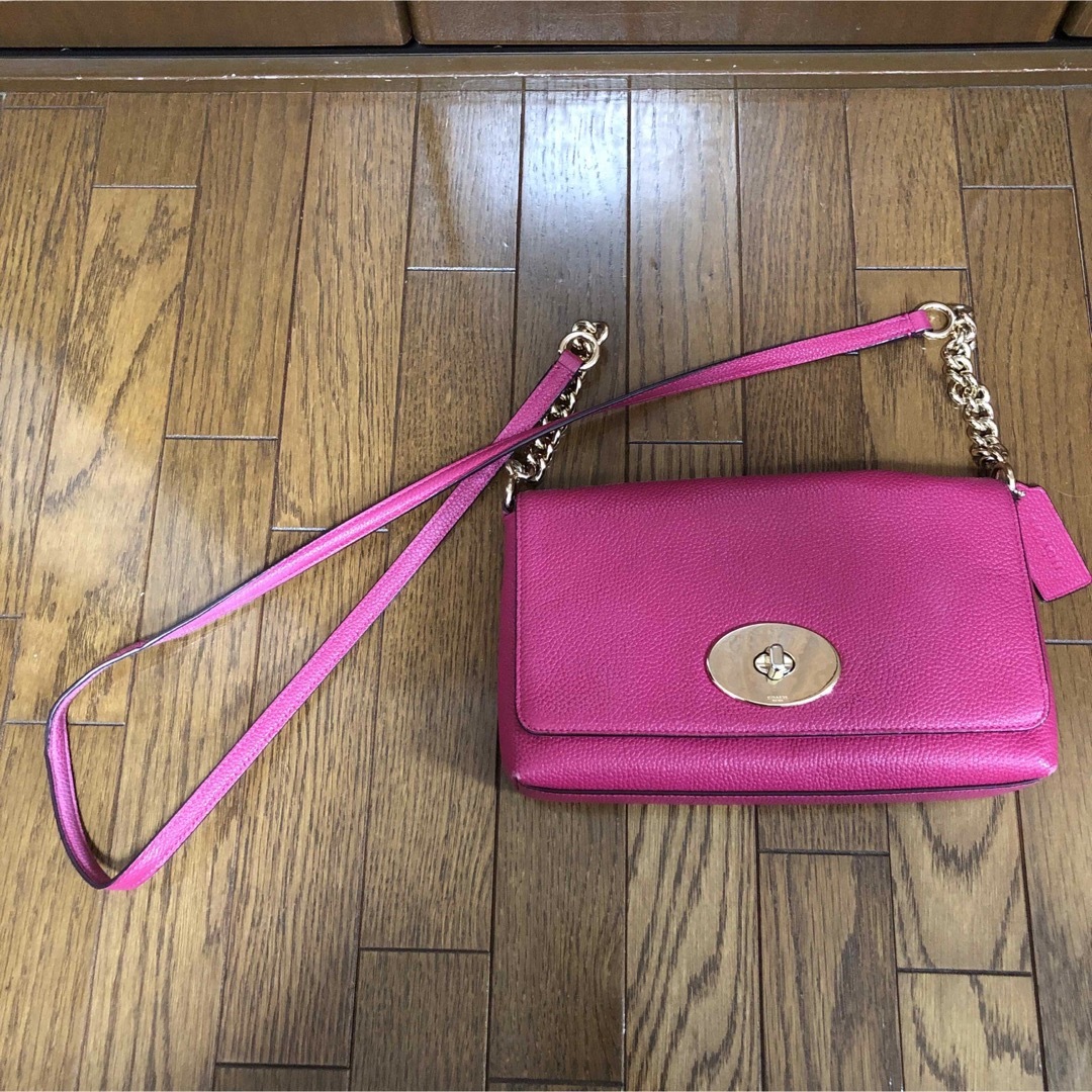 良品☆ピンク系　斜め掛け　ショルダー  バック　COACH