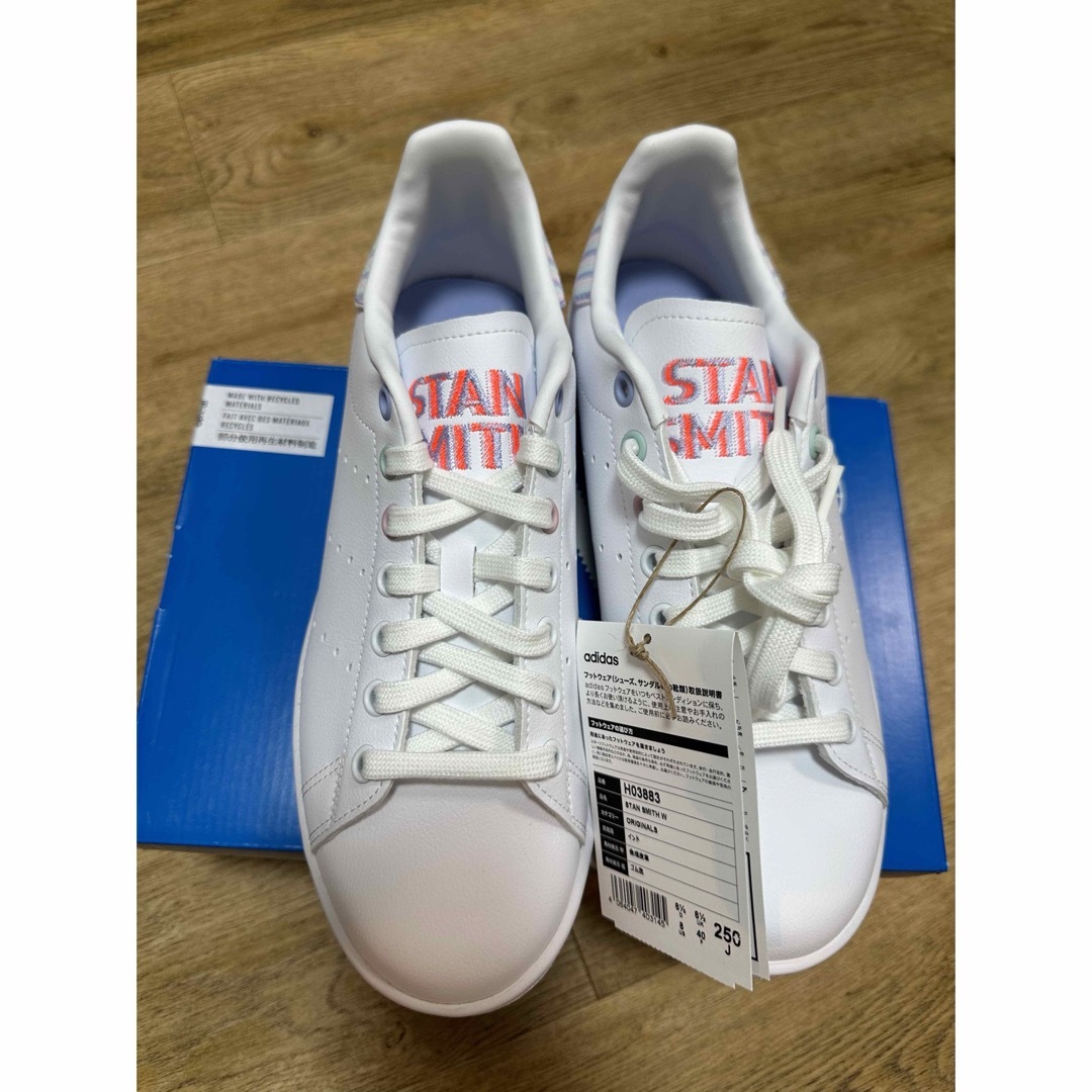 adidas(アディダス)のADIDAS STAN SMITH W  H03883 ローカット レディースの靴/シューズ(スニーカー)の商品写真