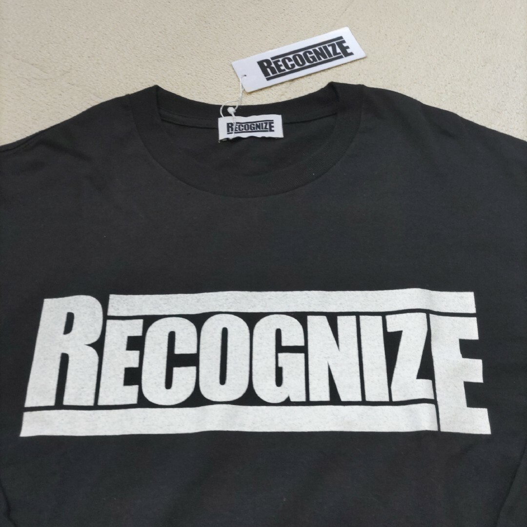 新品 RECOGNIZE ロゴ ロンT 長袖Tシャツ 黒 メンズのトップス(Tシャツ/カットソー(七分/長袖))の商品写真