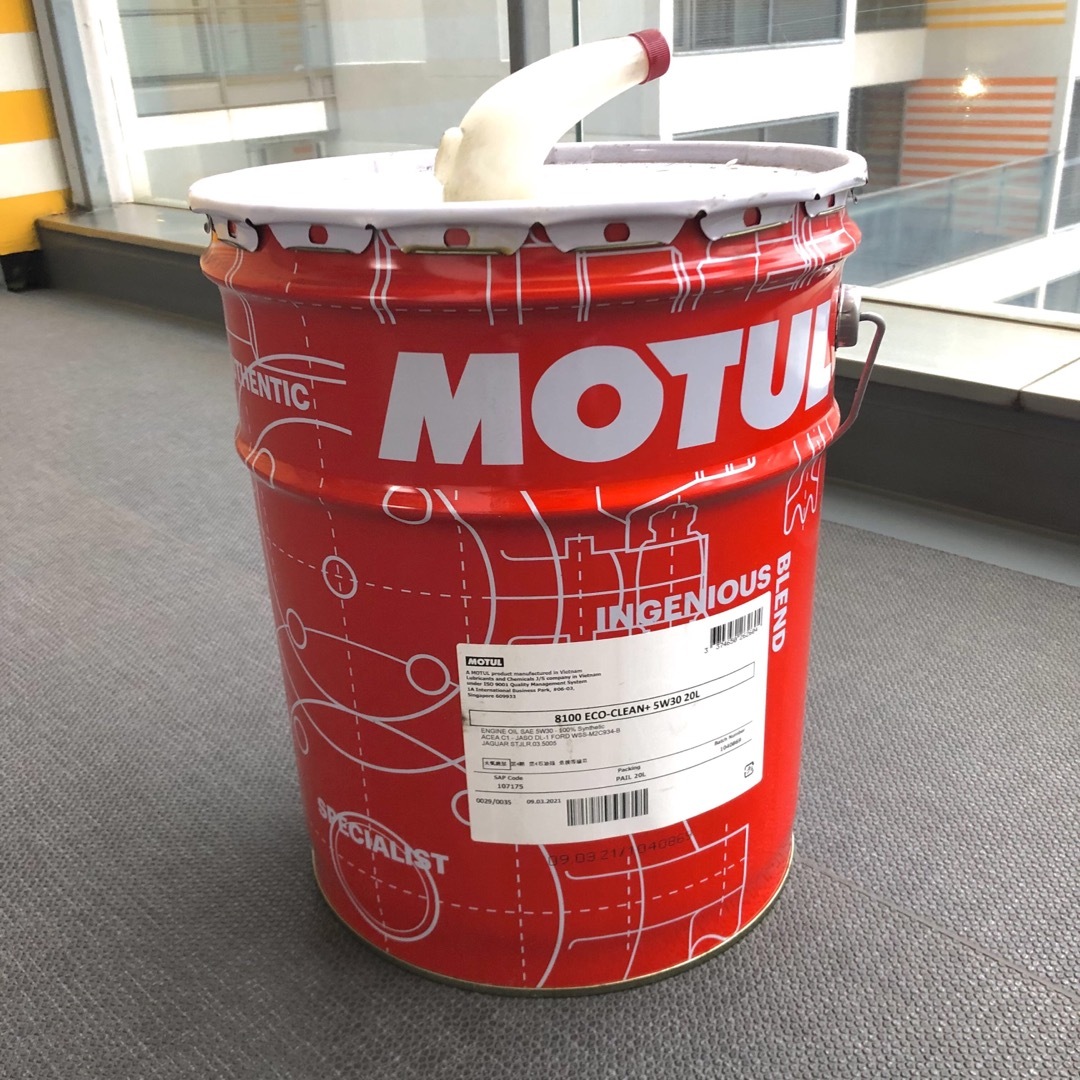 【3/4残アリ】MOTUL 8100 ECO CLEAN + 5W30 20L