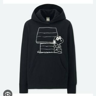 ユニクロ(UNIQLO)のKAWS peanuts コラボ(パーカー)