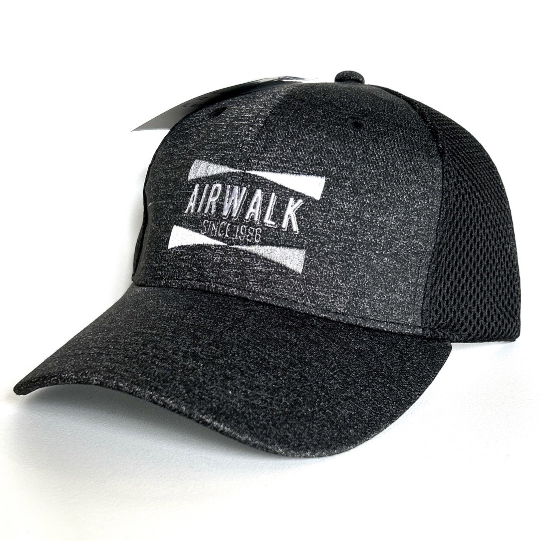 AIRWALK(エアウォーク)の新品・未使用　airwalk エアウォーク　スポーツキャップ　メッシュキャップ メンズの帽子(キャップ)の商品写真