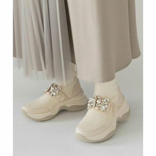 ランダ(RANDA)の【IVORY】ビジュー*パールソックススニーカー(その他)