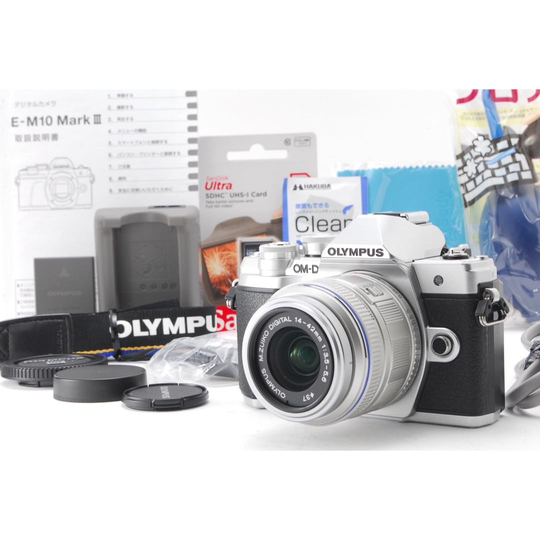 ショット小、状態◎の極上品❣️OLYMPUS OM-D E-M10 mk. III-