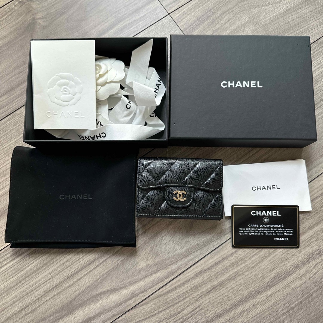 ちょ〜レア新品CHANELマトラッセ三つ折り財布