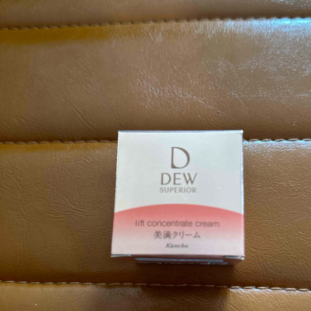 DEW スペリア リフトコンセントレートクリーム レフィル(30g)