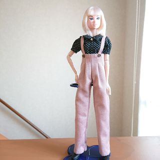 セキグチ(Sekiguchi)の【ハンドメイド】27cmドール アウトフィット ストレートサロペット くすみピン(その他)