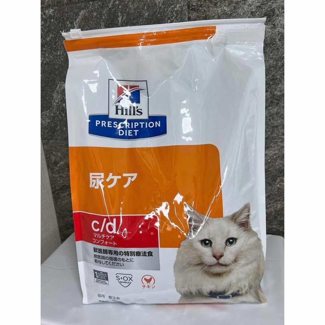 ROYAL CANIN(ロイヤルカナン)のヒルズ 食事療法食 マルチケア 尿ケア コンフォート ドライ 4kg その他のペット用品(ペットフード)の商品写真