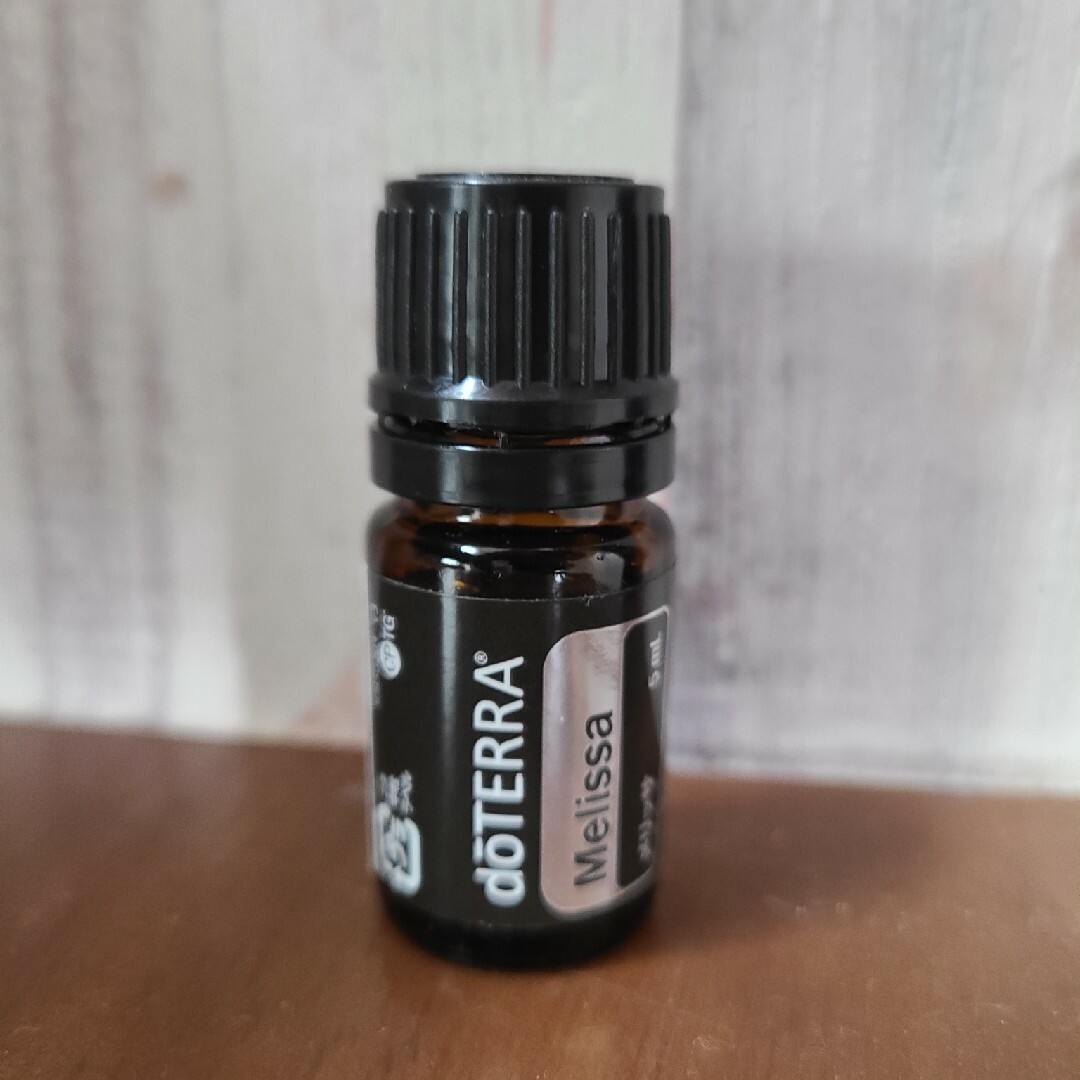 doTERRA(ドテラ)の早い者勝ち！新品未開封　doTERRA　メリッサ　５ml コスメ/美容のリラクゼーション(アロマオイル)の商品写真