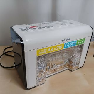 アイリスオーヤマ(アイリスオーヤマ)の電動卓上シュレッダー(OA機器)