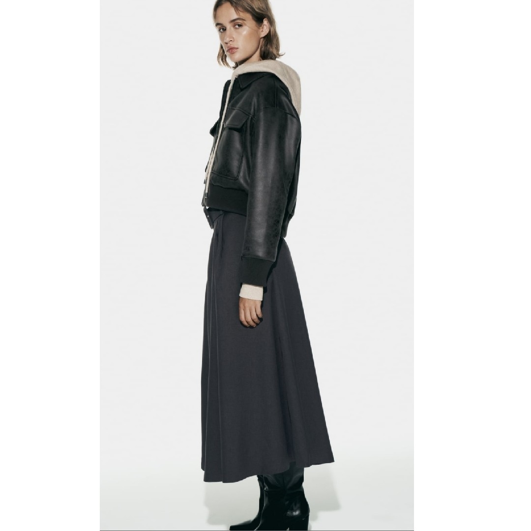 ZARA(ザラ)の新品！未使用！紙タグ付！♥️ZARA♥️ベルトケープスカート。Ｓ。 レディースのスカート(ロングスカート)の商品写真