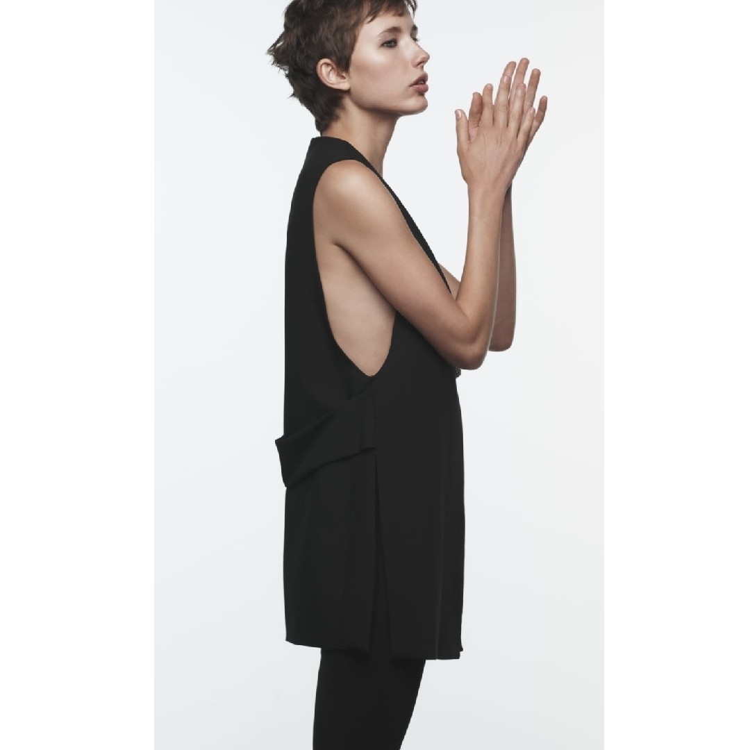 新品!未使用!紙タグ付!♥️ZARA♥️ラインストーンボタン ロングベスト。S。 新品!未使用!紙タグ付!♥️ZARA♥️ラインストーンボタン ロングベスト。S。