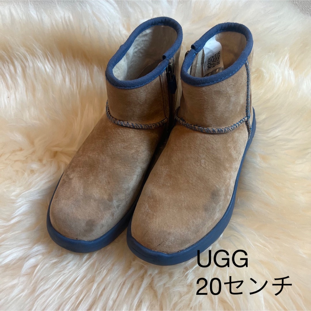 UGG ベージュキッズブーツ20センチ