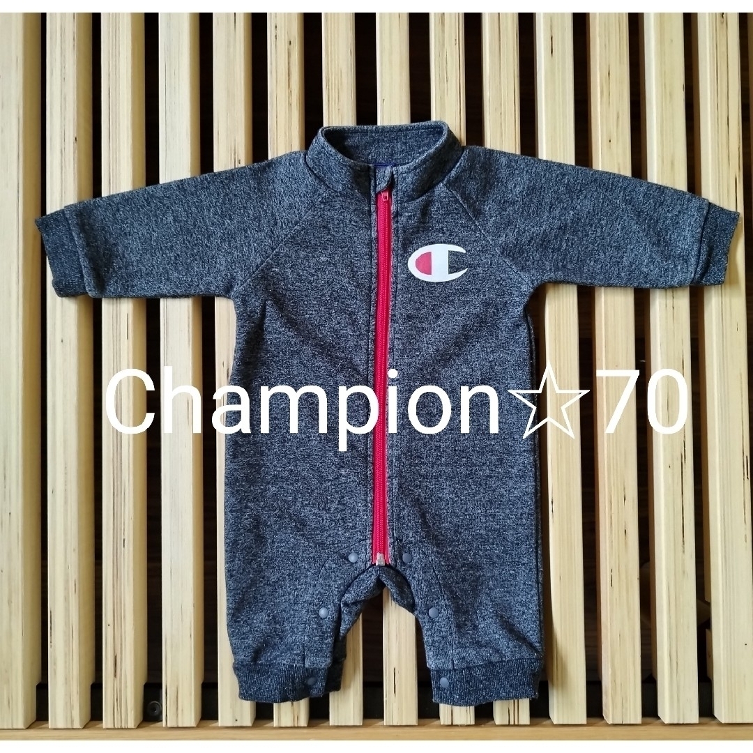 Champion(チャンピオン)のヤマダ様専用です。チャンピオン　ロンパース　70　男の子　長袖　ジャージ風 キッズ/ベビー/マタニティのベビー服(~85cm)(カバーオール)の商品写真