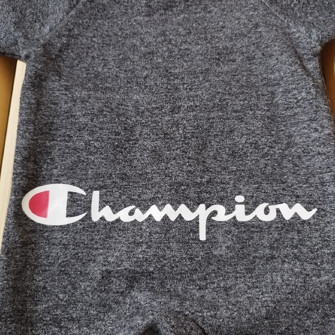 Champion(チャンピオン)のヤマダ様専用です。チャンピオン　ロンパース　70　男の子　長袖　ジャージ風 キッズ/ベビー/マタニティのベビー服(~85cm)(カバーオール)の商品写真