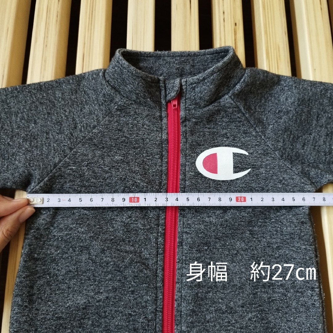 Champion(チャンピオン)のヤマダ様専用です。チャンピオン　ロンパース　70　男の子　長袖　ジャージ風 キッズ/ベビー/マタニティのベビー服(~85cm)(カバーオール)の商品写真