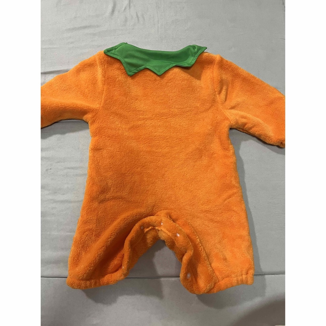 ハロウィン　かぼちゃロンパース キッズ/ベビー/マタニティのベビー服(~85cm)(ロンパース)の商品写真