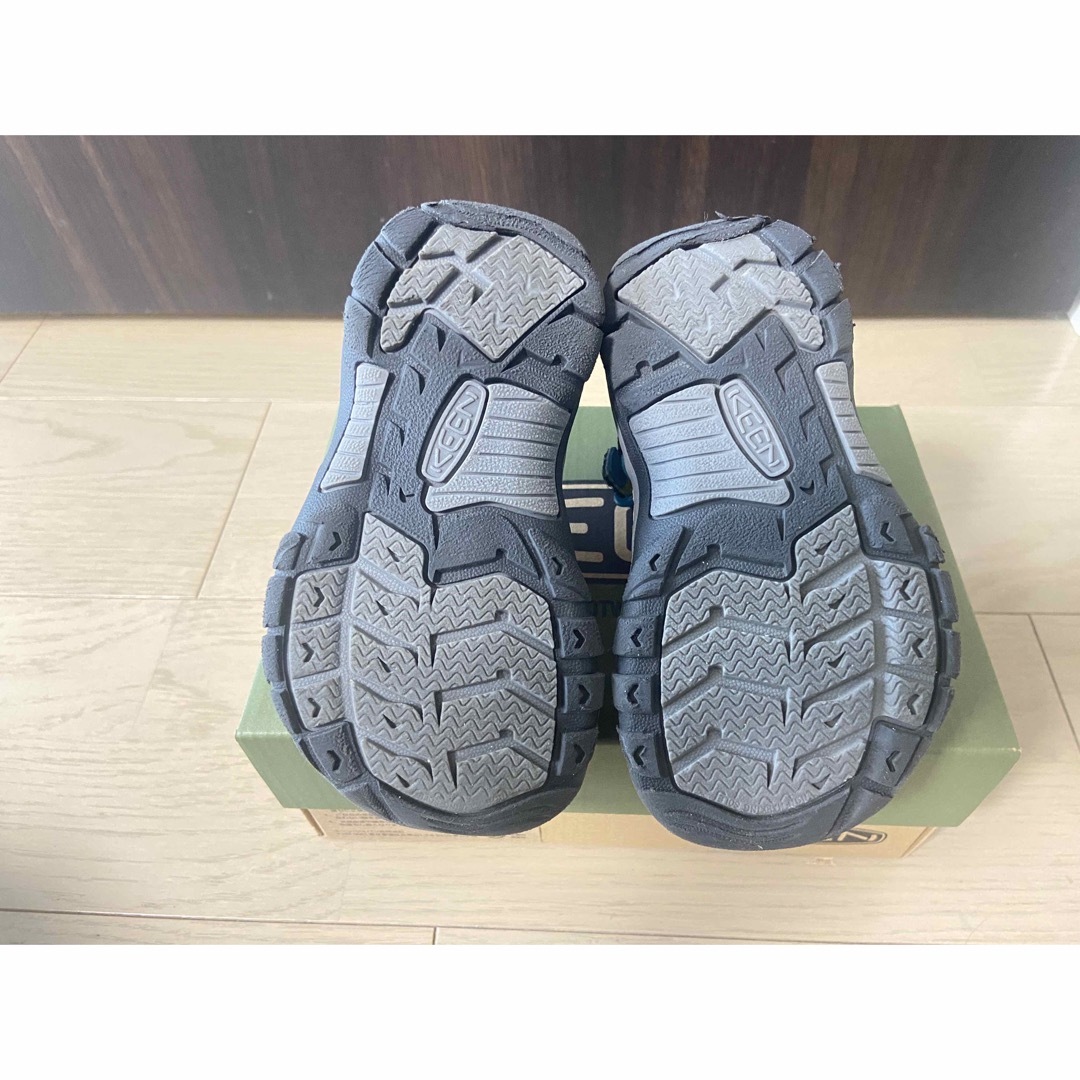 KEEN(キーン)のKEEN キッズサンダル キッズ/ベビー/マタニティのキッズ靴/シューズ(15cm~)(サンダル)の商品写真