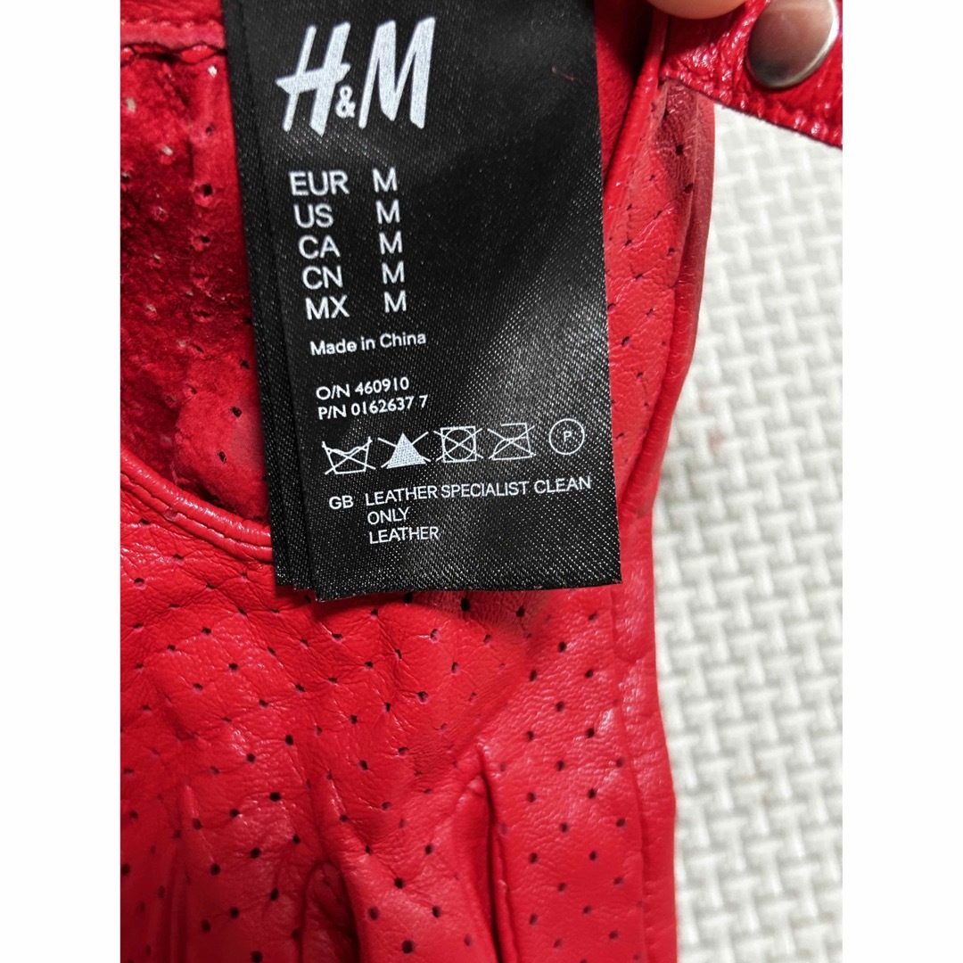 H&M(エイチアンドエム)のHM 山羊皮革　手袋　M  レディースのファッション小物(手袋)の商品写真