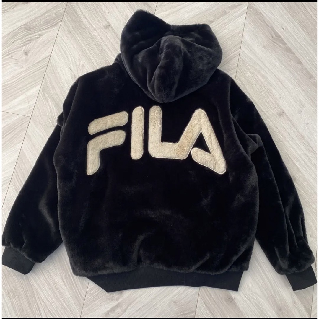 FILA(フィラ)のilovebts様専用。FILA フェイクファーアウター　L 新品 メンズのジャケット/アウター(ブルゾン)の商品写真