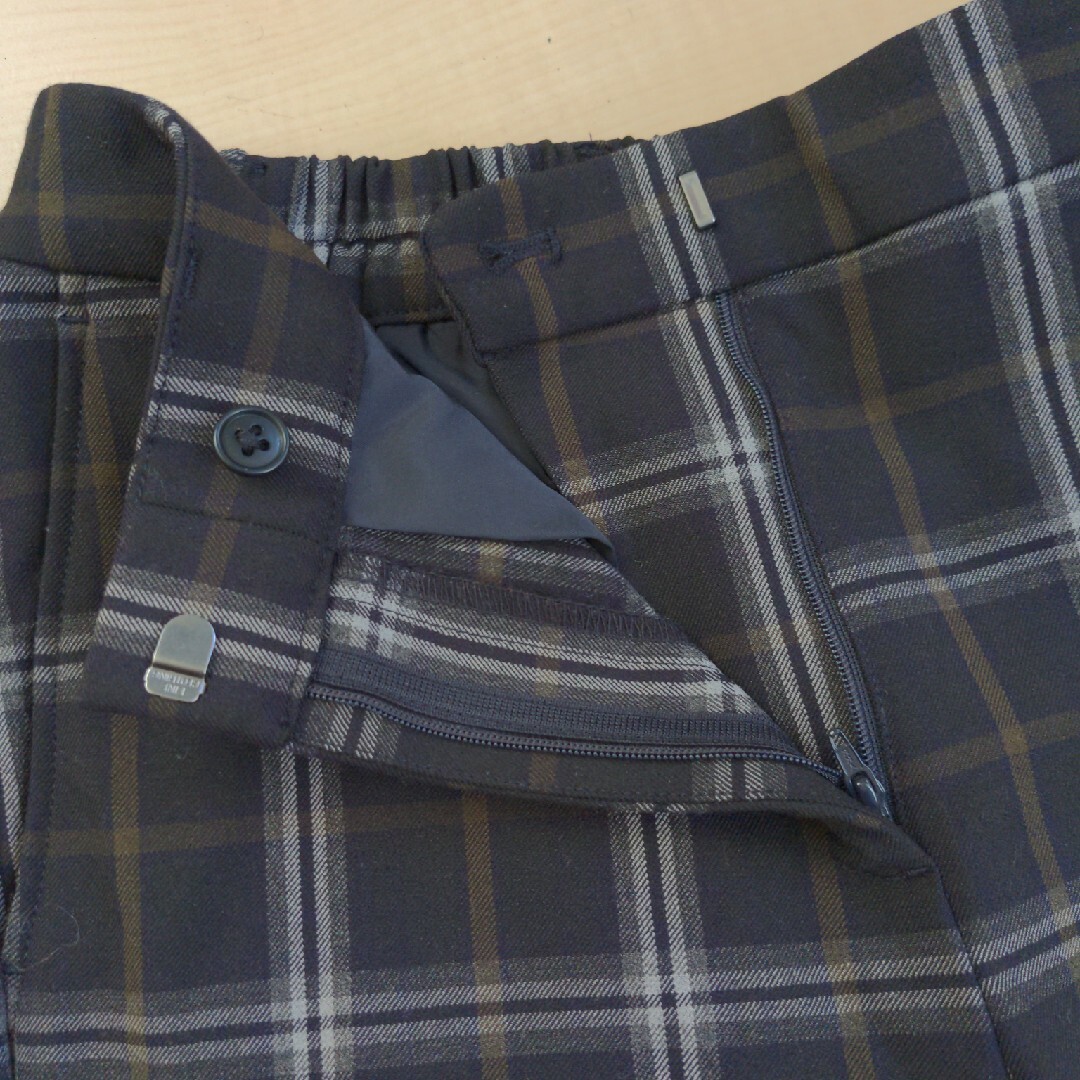 PLST(プラステ)のPLST   xxs　秋冬パンツ　未使用試し履きのみ レディースのパンツ(カジュアルパンツ)の商品写真
