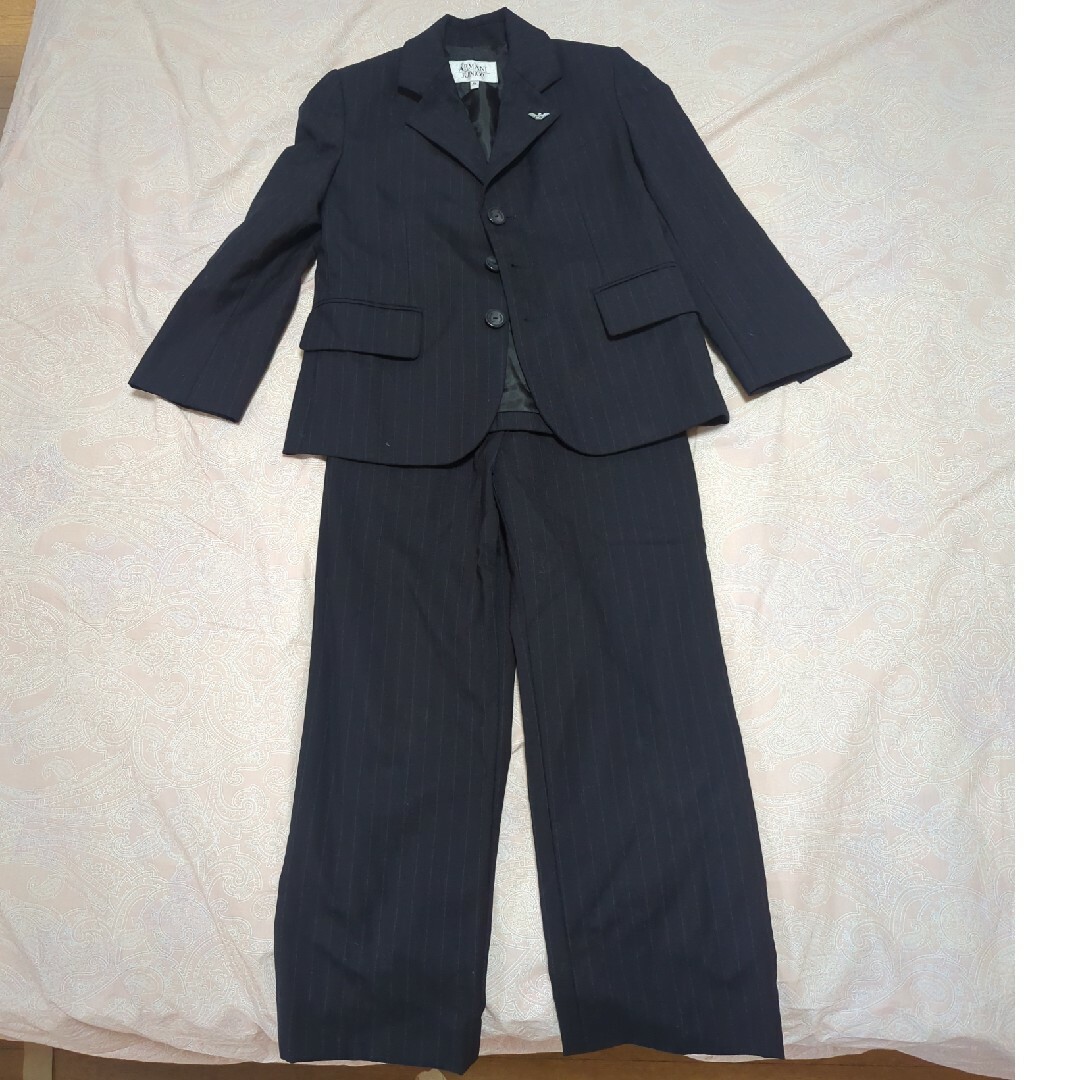 ARMANI JUNIOR(アルマーニ ジュニア)のARMANI　JUNIOR　スーツ キッズ/ベビー/マタニティのキッズ服男の子用(90cm~)(ドレス/フォーマル)の商品写真