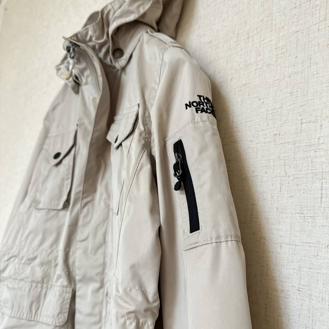 THE NORTH FACE(ザノースフェイス)のノースフェイス　マウンテンパーカー　 キッズ120 美品 オシャレ キッズ/ベビー/マタニティのキッズ服男の子用(90cm~)(ジャケット/上着)の商品写真