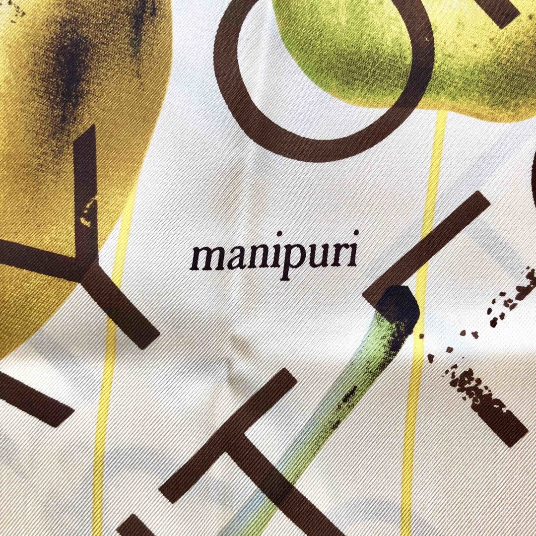 ★新品★manipuri　マニプリ　シルク１００％　スカーフ　アップルレター