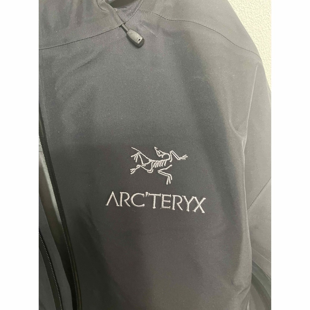 ARC'TERYX(アークテリクス)のアークテリクス　BETA LT ブラック　Sサイズ　新品　国内正規品 メンズのジャケット/アウター(マウンテンパーカー)の商品写真