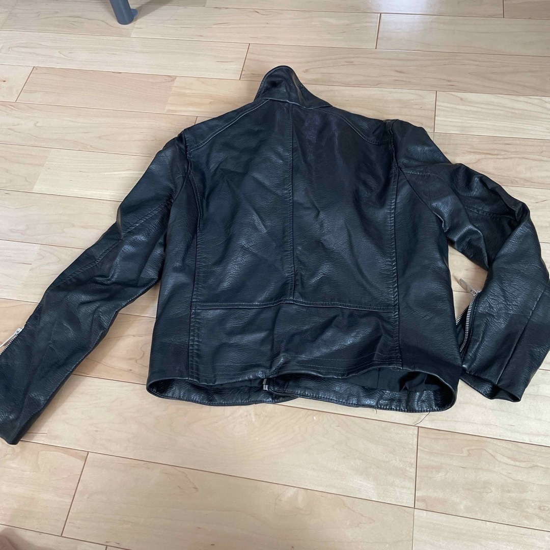 H&M(エイチアンドエム)のレザーライダースジャケット レディースのジャケット/アウター(ライダースジャケット)の商品写真