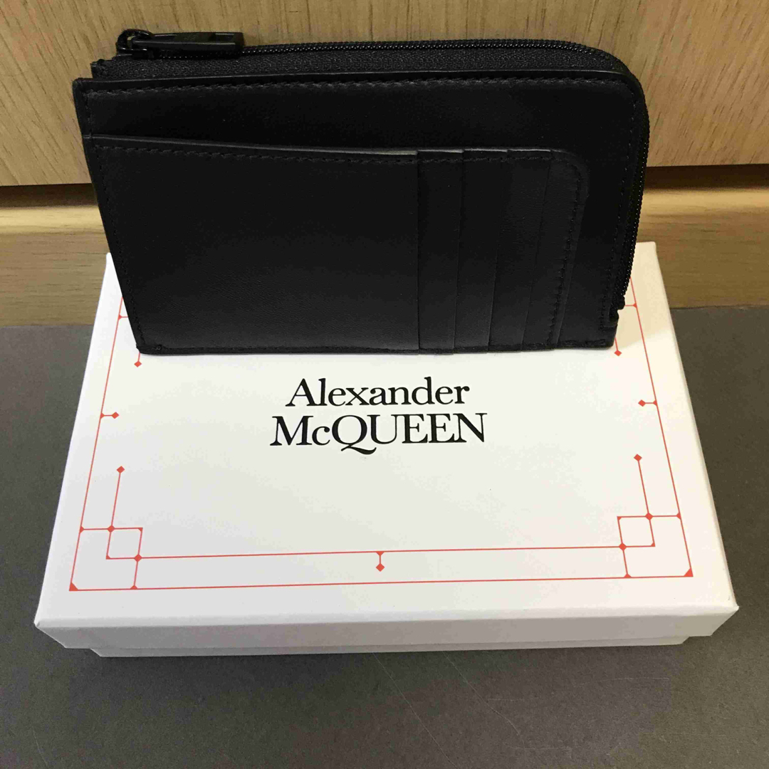 Alexander McQueen(アレキサンダーマックイーン)の正規新品 20SS アレキサンダーマックイーン ロゴ フラグメントケース メンズのファッション小物(コインケース/小銭入れ)の商品写真