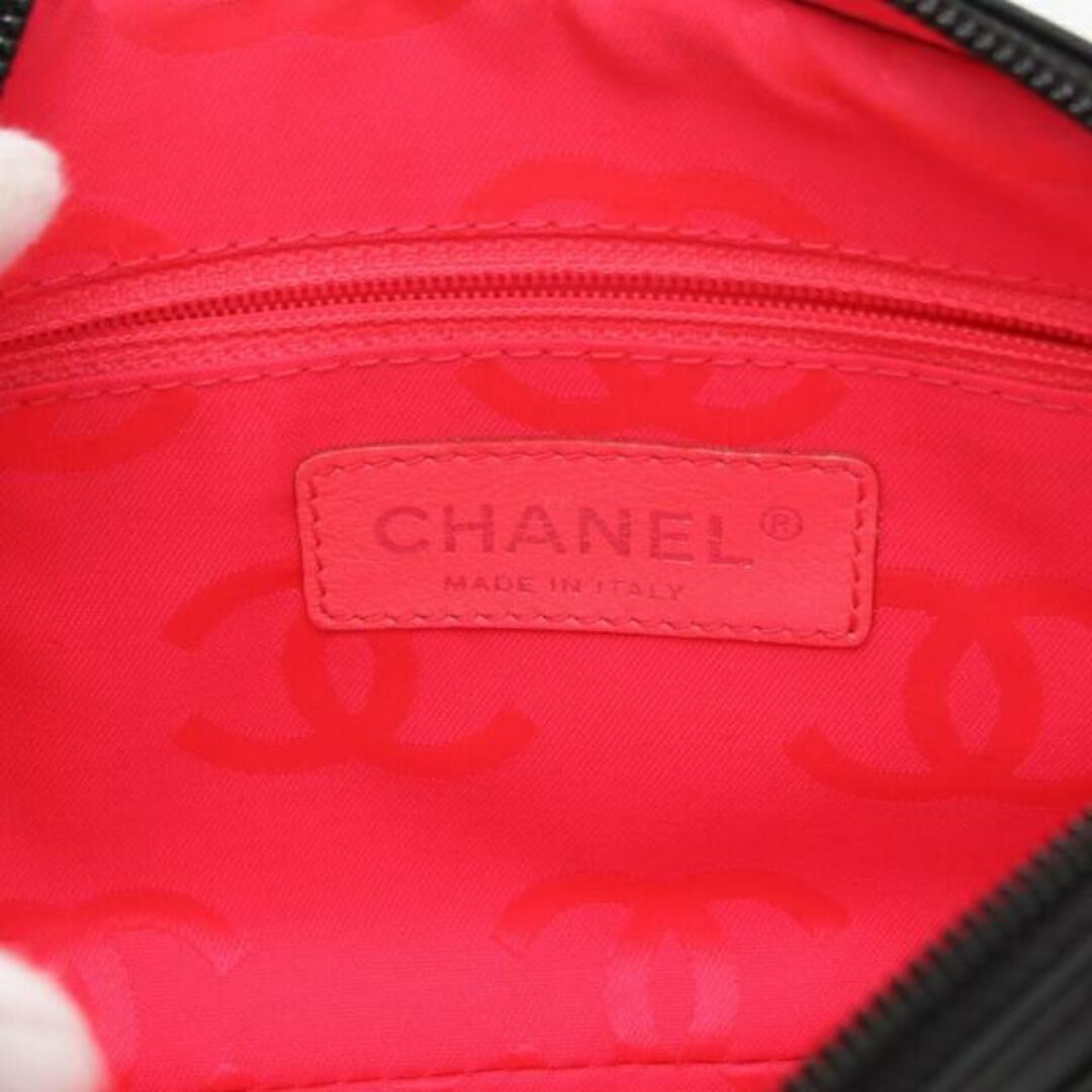 CHANEL(シャネル)のカンボンライン アクセサリーポーチ ハンドバッグ レザー ブラック ホワイト レディースのバッグ(ハンドバッグ)の商品写真