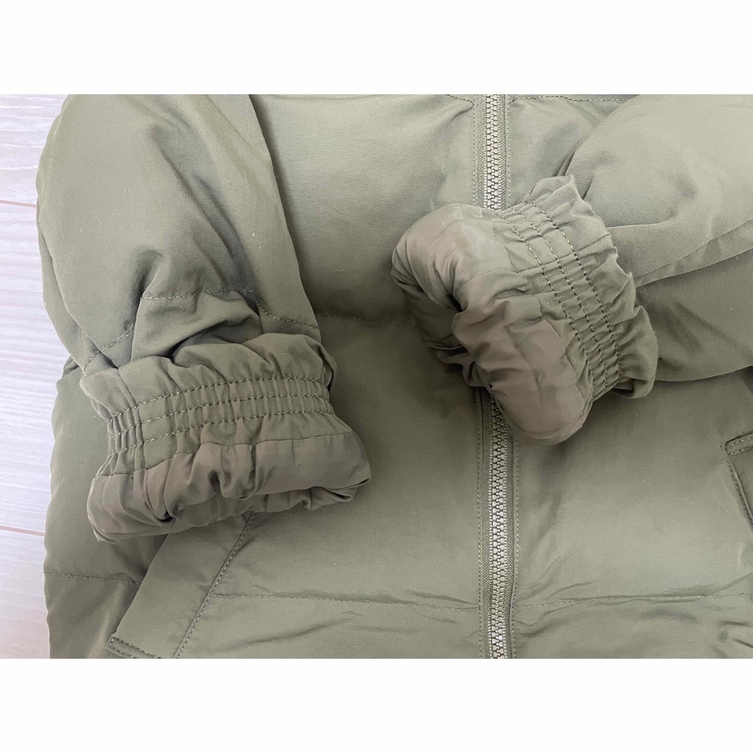 UNIQLO(ユニクロ)のユニクロ　パテッドジャケット　中綿ジャケット　90cm  カーキ キッズ/ベビー/マタニティのキッズ服男の子用(90cm~)(ジャケット/上着)の商品写真