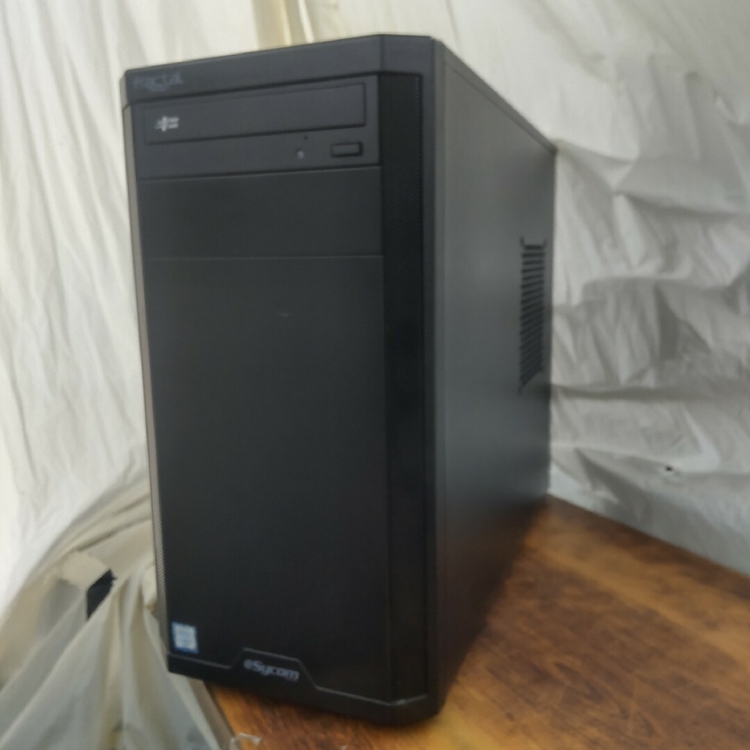 富士通デスクトップPC 爆速Core i7にHDD3TB \u0026 SSD256GB