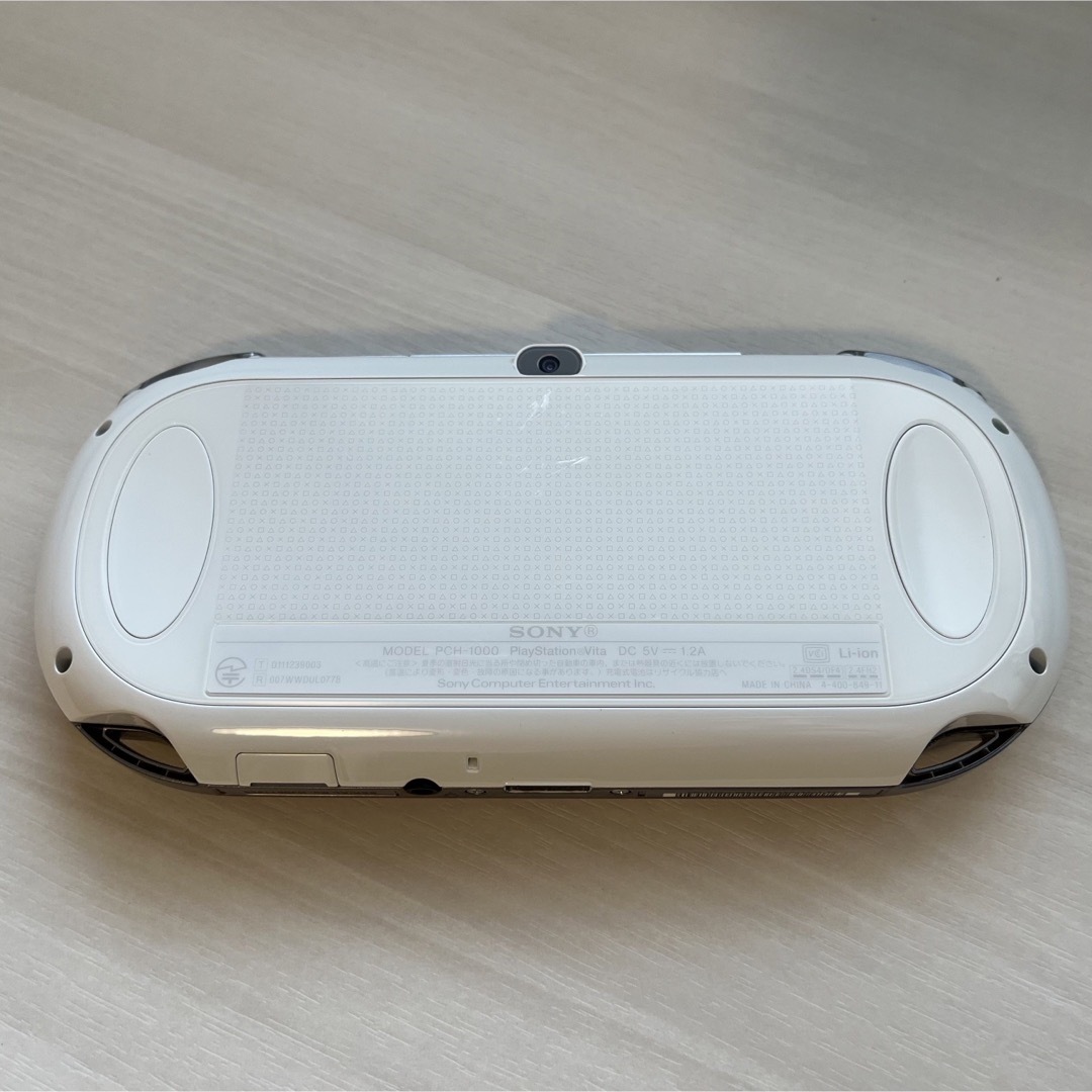 美品】PS Vita 有機EL Wi-Fi版本体+32GBメモリ-