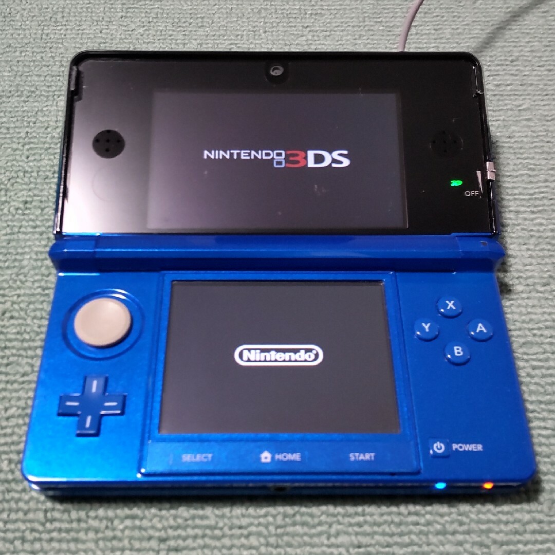 ニンテンドー3DS(ニンテンドー3DS)のNintendo 3DS（コバルトブルー）動作確認済+ドラクエ11 エンタメ/ホビーのゲームソフト/ゲーム機本体(携帯用ゲーム機本体)の商品写真